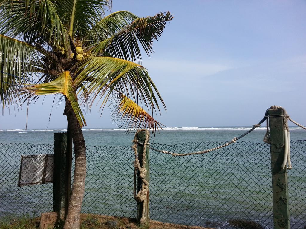 Sayuri Beach Hotel Matara Exterior photo